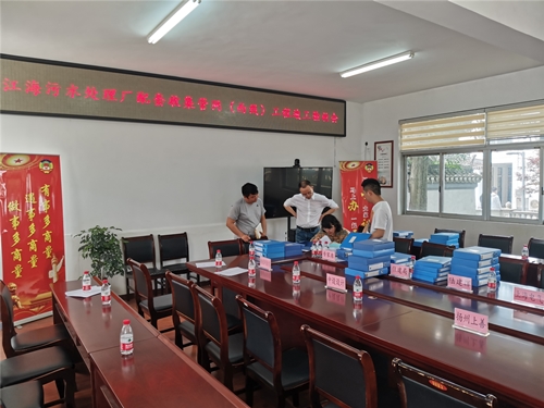 周纯洁图五_副本.jpg