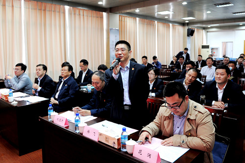 城控集团党委副书记、纪委书记徐飞同志作点评_副本.jpg