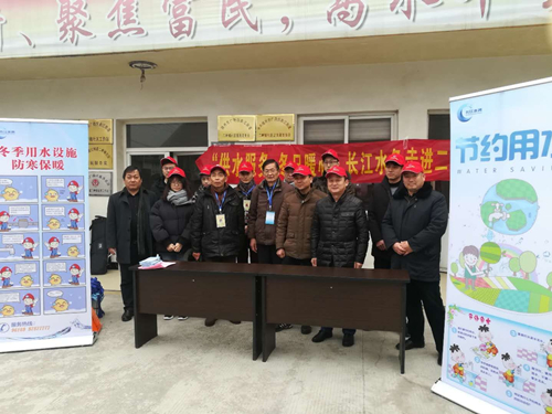 一支部走进二畔铺社区_副本.jpg